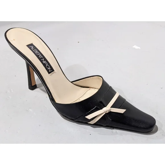 Albert Nipon Leather Heeled Mules Shoes - Picture 3 of 8